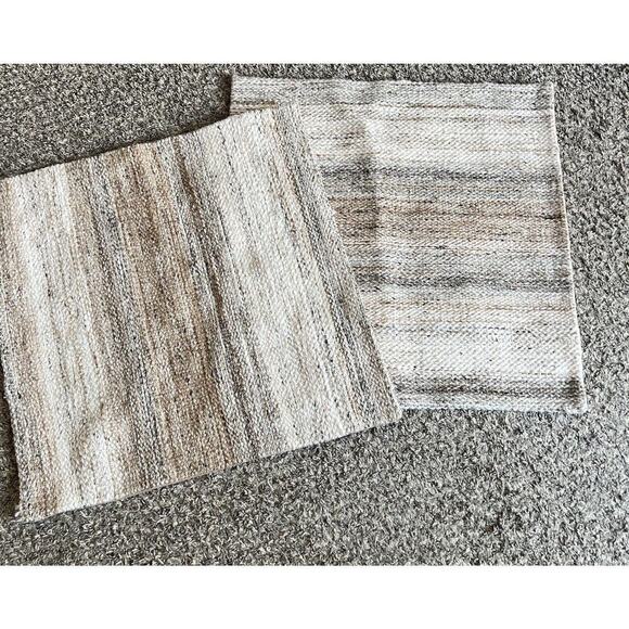 La Z Boy Woven Textured White Tan Throw Pillow Covers High Quality Set Of 2 New - Picture 3 of 4